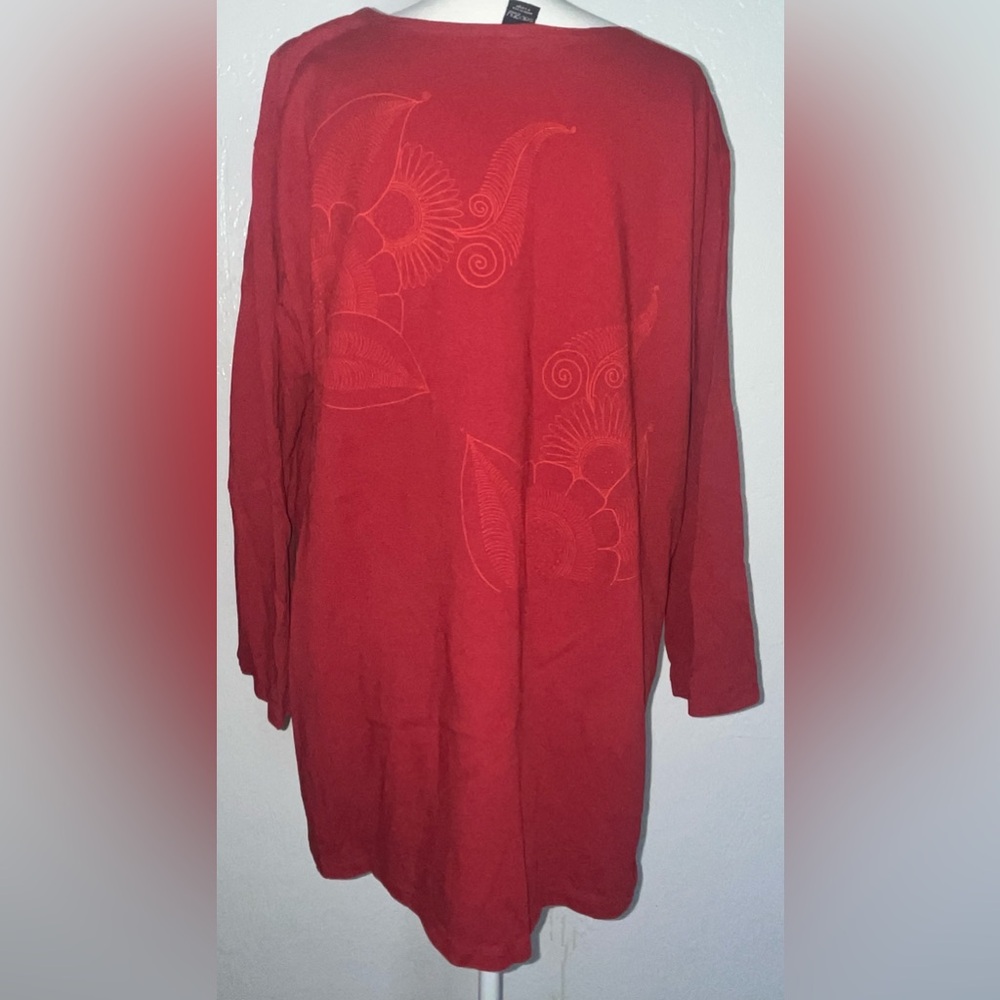 Sabaku Artwear Red Floral Long Sleeve Top - Picture 6 of 9